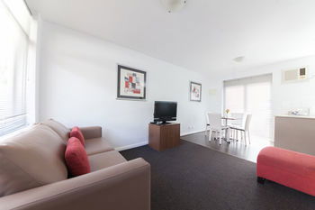 Easystay Apartments Raglan Street - Accommodation Fremantle 5