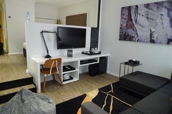 Ovolo Laneways - Accommodation Fremantle 33
