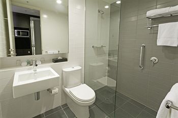 Causeway 353 Hotel - Accommodation Fremantle 2