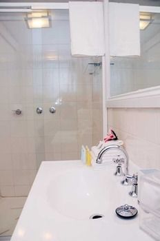 Annie Roe's Luxury Bed & Breakfast - Accommodation Fremantle 11