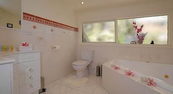 Annie Roe's Luxury Bed & Breakfast - Accommodation Fremantle 16