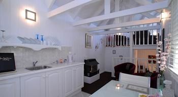 Annie Roe's Luxury Bed & Breakfast - Accommodation Fremantle 24