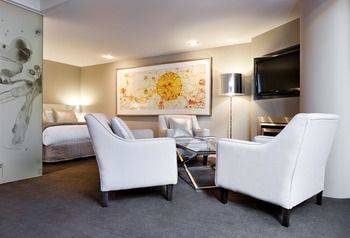 Art Series - The Olsen - Accommodation Fremantle 20
