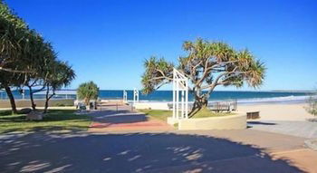 OVR Caloundra - Accommodation Fremantle 2