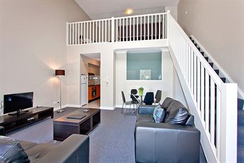 Ryals Serviced Apartments Camperdown - Accommodation Fremantle 4