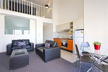 Ryals Serviced Apartments Camperdown - Accommodation Fremantle 7