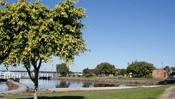 Riverside Motel - Accommodation Fremantle 2