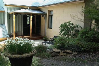 Tizzana Winery Bed & Breakfast - Accommodation Fremantle 8