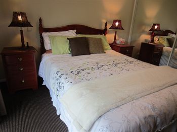 Eden Lodge - Accommodation Fremantle 0