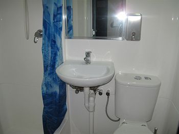 The Village Bondi Beach - Hostel - Accommodation Fremantle 2