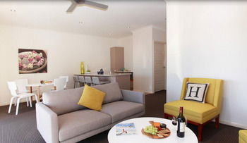 H Boutique Hotel - Accommodation Fremantle 26