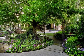 Elizabethan Lodge - Accommodation Fremantle 3