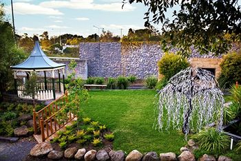Elizabethan Lodge - Accommodation Fremantle 6