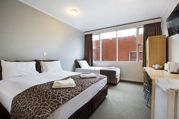 Meadow Inn Hotel-Motel - Accommodation Fremantle 7