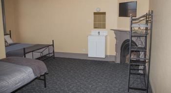 Cessnock Hotel - Accommodation Fremantle 5