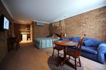 Golden Grain Motor Inn - Accommodation Fremantle 2