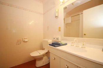 Golden Grain Motor Inn - Accommodation Fremantle 14