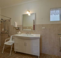 Cadman Motor Inn amp Apartments - Accommodation Fremantle