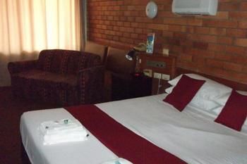 Hilldrop Motor Inn - Accommodation Fremantle 2