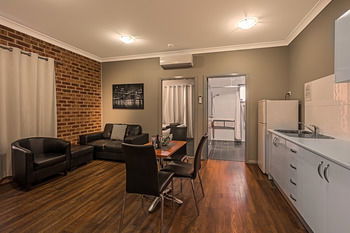 Akuna Motor Inn And Apartments - Accommodation Fremantle 11