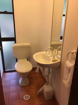 Avoca Beach Hotel & Resort - Accommodation Fremantle 6