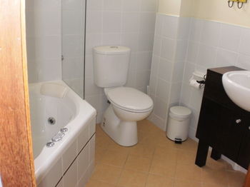 Rooftops Bed & Breakfast - Accommodation Fremantle 17