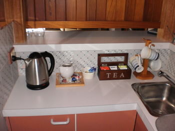 Rooftops Bed & Breakfast - Accommodation Fremantle 21