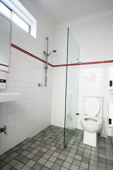 Zing Backpackers - Accommodation Fremantle 5