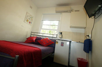 Zing Backpackers - Accommodation Fremantle 6