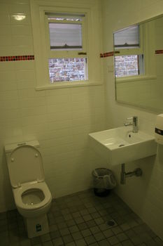 Zing Backpackers - Accommodation Fremantle 11