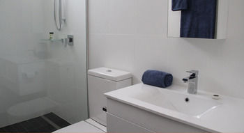 Apartment2c - Lennox 1 - Accommodation Fremantle 1