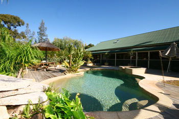 Relaxin - Accommodation Fremantle 9
