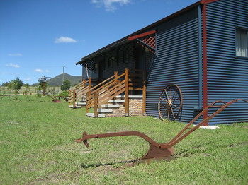 The Wattle Lodge - Accommodation Fremantle 5