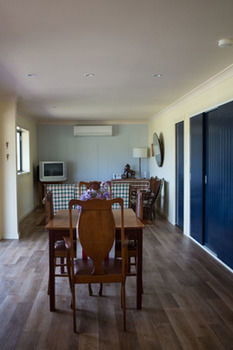 The Wattle Lodge - Accommodation Fremantle 13