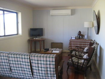 The Wattle Lodge - Accommodation Fremantle 18