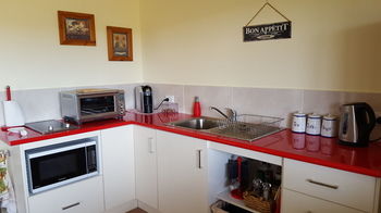The Wattle Lodge - Accommodation Fremantle 38