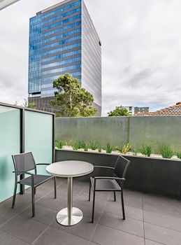 City Edge Box Hill - Accommodation Fremantle 11