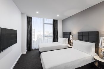 Meriton Serviced Apartments Sydney Airport - Accommodation Fremantle 11