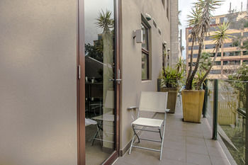 Comfy Kew Apartments - Accommodation Fremantle 1