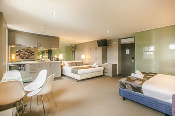 Comfy Kew Apartments - Accommodation Fremantle 4