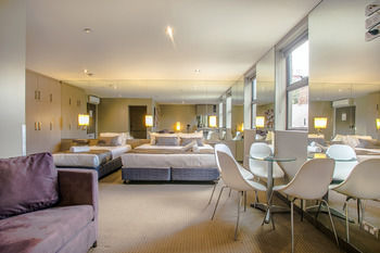 Comfy Kew Apartments - Accommodation Fremantle 8