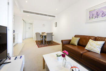 UrbanMinder At Prima Pearl - Accommodation Fremantle 48