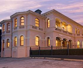 Roxburgh House Apartments - Accommodation Fremantle 0