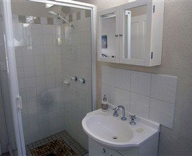 Ashwood Apartments - Lindisfarne - Accommodation Fremantle 5