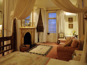 Alice's Cottages & Spa Hideaways - Accommodation Fremantle 1