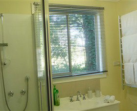 River Walk Bed And Breakfast - Accommodation Fremantle 2