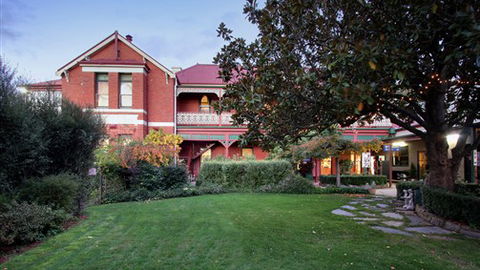 Alzburg Resort Mansfield - Accommodation Fremantle 0