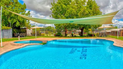 Alzburg Resort Mansfield - Accommodation Fremantle 2