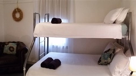 Lakeside Vista Holiday House - Accommodation Fremantle 3