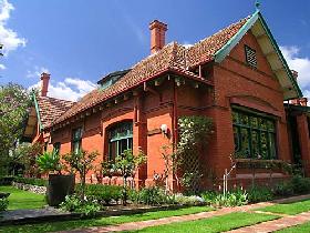 Buxton Manor - George Lowe Esquire Apartment - Accommodation Fremantle 0